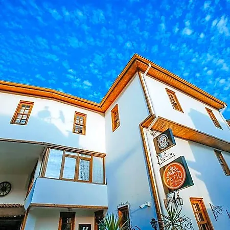 Patio Hotel 3*