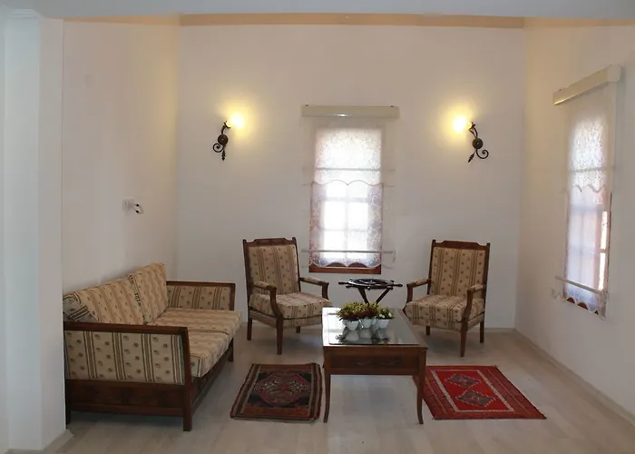 Ξενοδοχείο Patio 3*