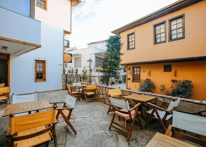Patio 3*