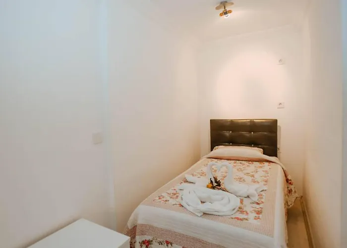 Ξενοδοχείο Patio 3*