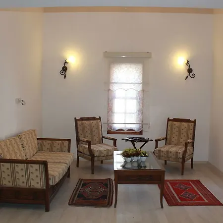 Ξενοδοχείο Patio 3*