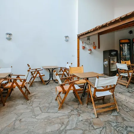 Patio Ξενοδοχείο 3*